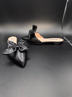 38.5 SJP Sarah Jessica Parker Mento Black Pointy Flat Shoes with Bows Leather